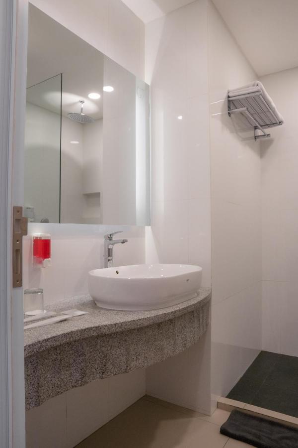 ג'קרטה Grand G7 Hotel Pasar Baru מראה חיצוני תמונה