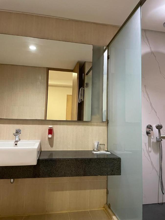 ג'קרטה Grand G7 Hotel Pasar Baru מראה חיצוני תמונה